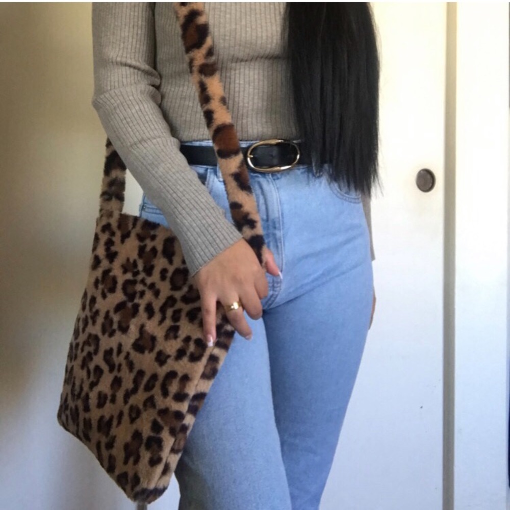 Cheetah faux fur fuzzy crossbody